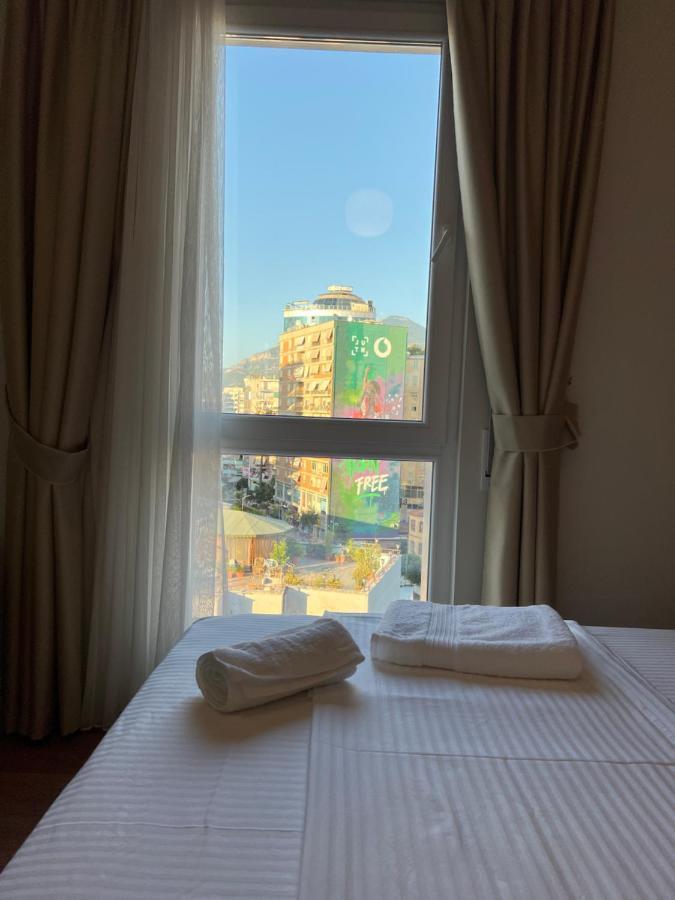 Blanc 7 Apartment Тирана Екстериор снимка
